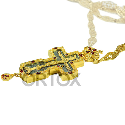 Крест наперсный из ювелирного сплава с цепью в позолоте, красные камни, 6х15 см фото 2